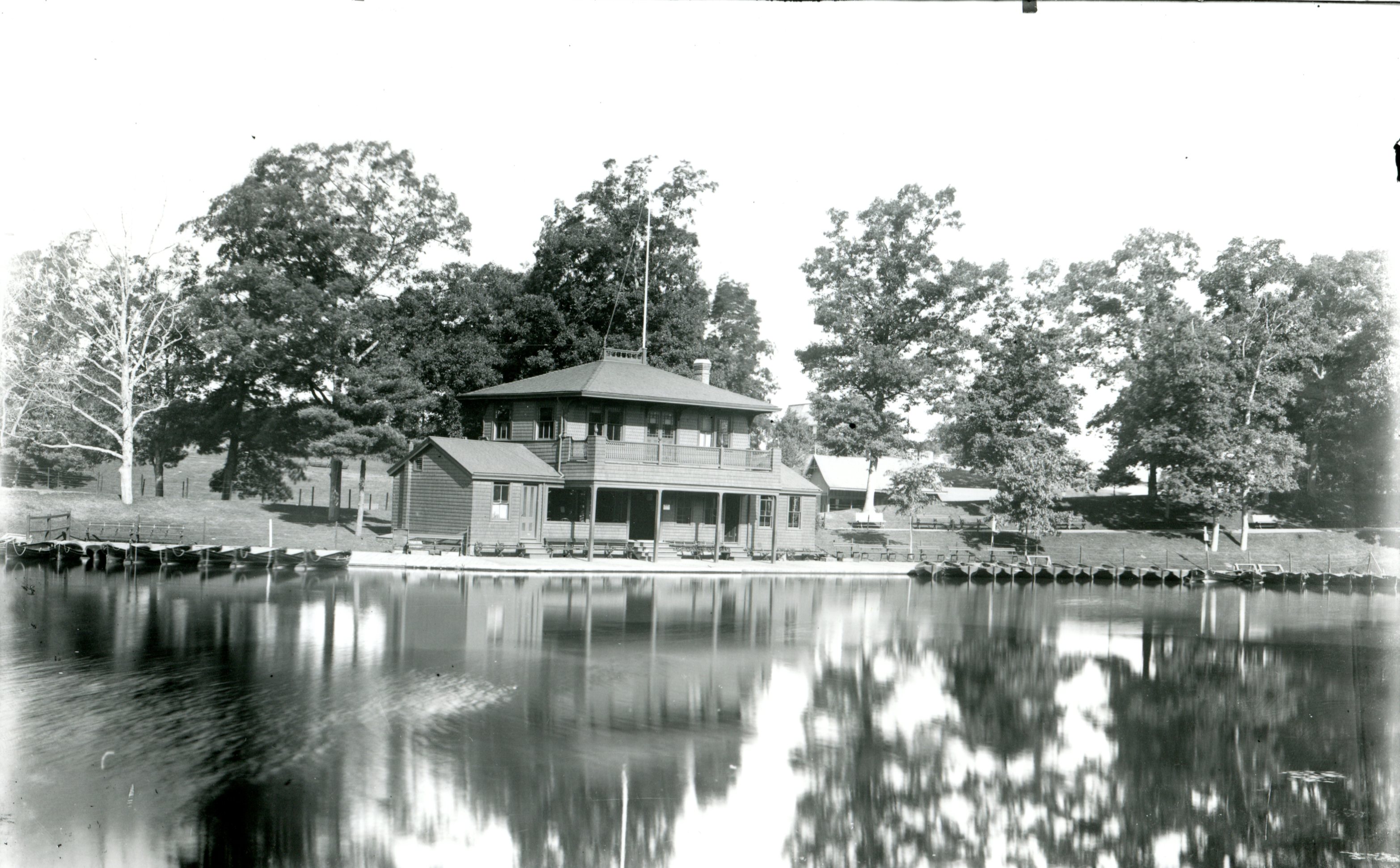 Original Boathouse c1890.jpg